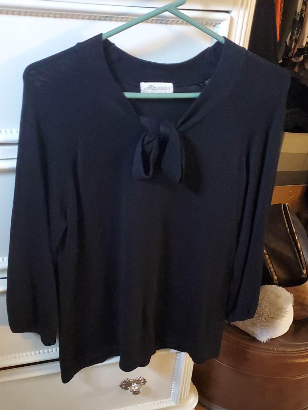 Appleseeds Black Long-Sleeve Tie-Neck Top